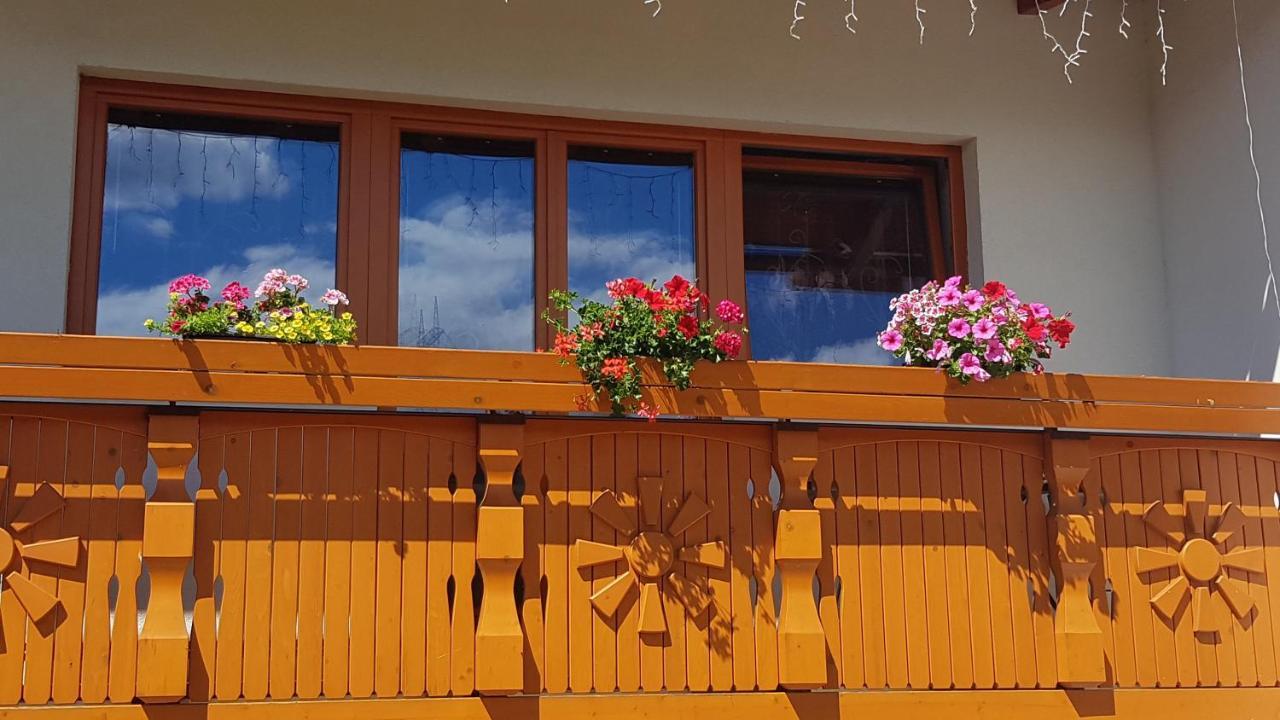 Privat Nika Hotel Závažná Poruba Exterior foto