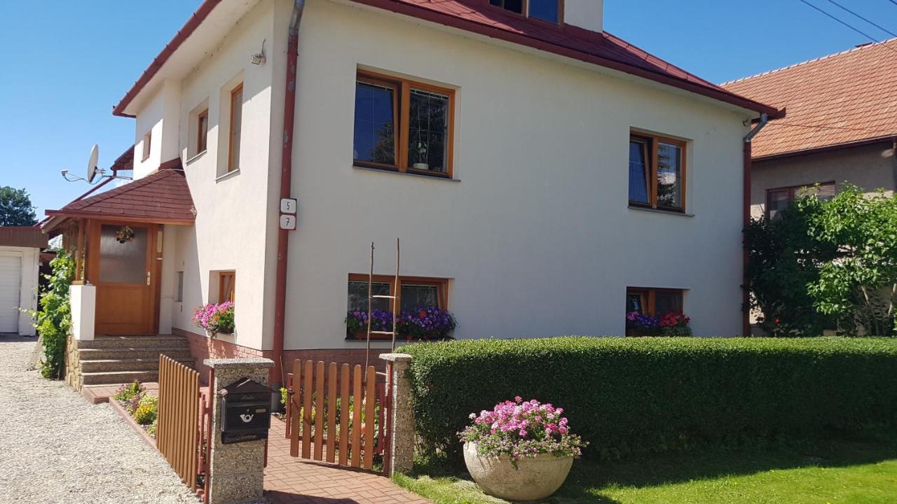 Privat Nika Hotel Závažná Poruba Exterior foto